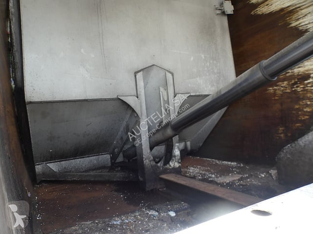 Vehículo de limpieza viaria Renault D19