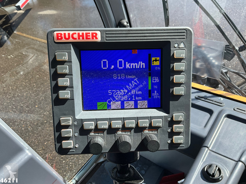 Bucher Schoerling Citycat 2020 with 3-rd brush...