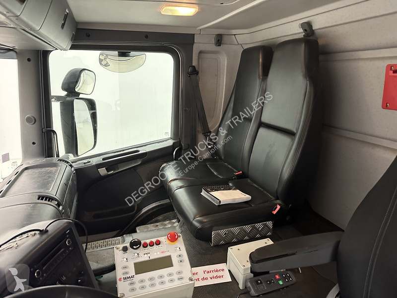 آلة لصيانة الطرق Scania 360 - 6x2