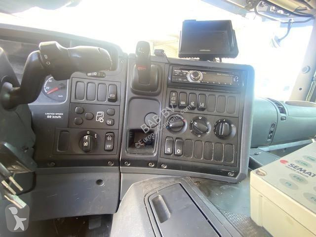آلة لصيانة الطرق Scania 280