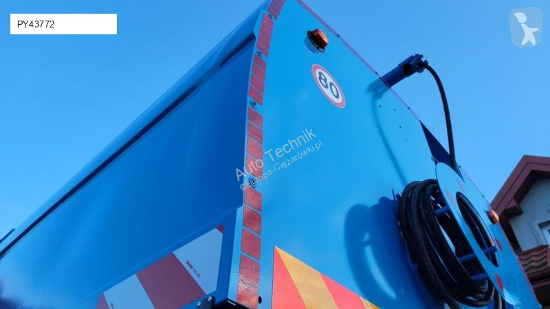 Engin de voirie Renault WATER STREET CLEANER...