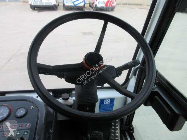 Silniční stroje Dulevo 200 QUATTRO