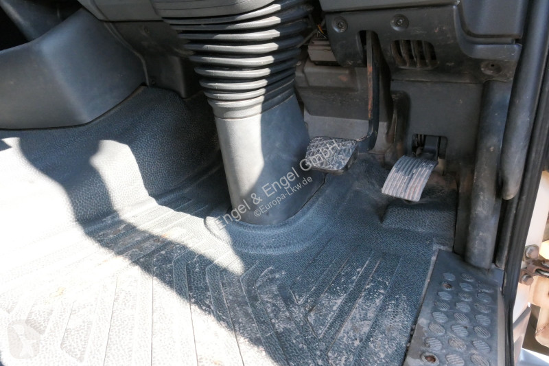 Silniční stroje Mercedes Atego 1518 LKO 4x2