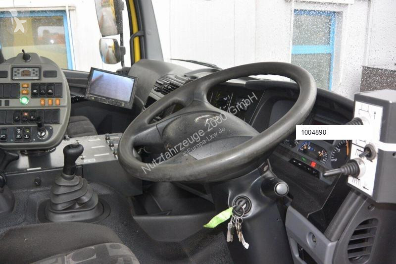Silniční stroje Mercedes