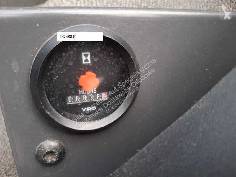 آلة لصيانة الطرق Renault VS501