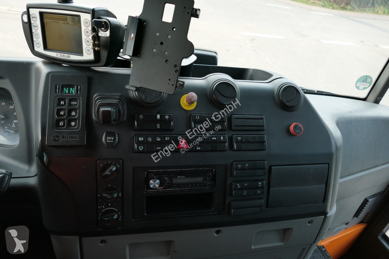Engin de voirie Mercedes 2635 NGE-L62N Econic...