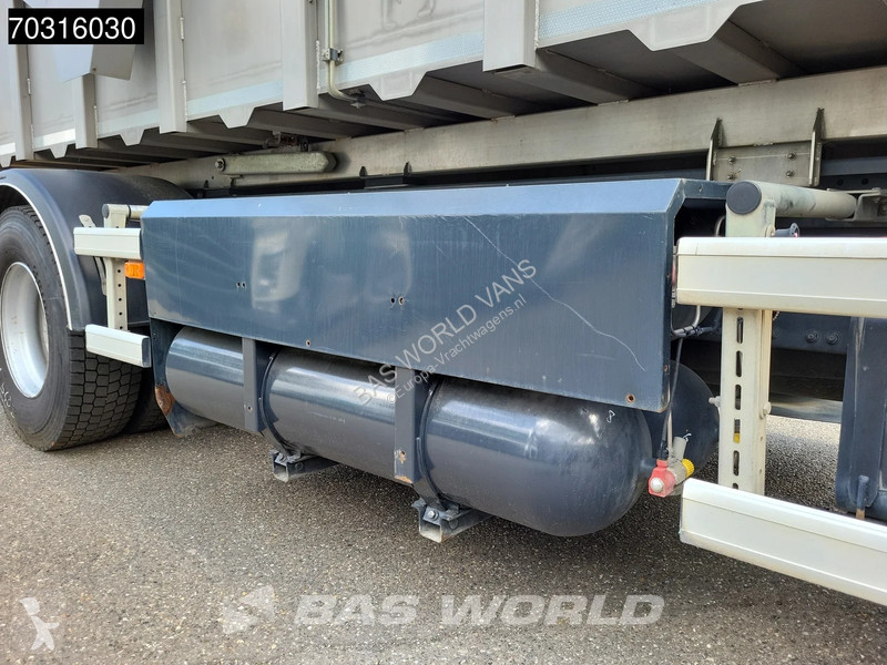 آلة لصيانة الطرق Iveco 330 4X2 Slaughter waste...
