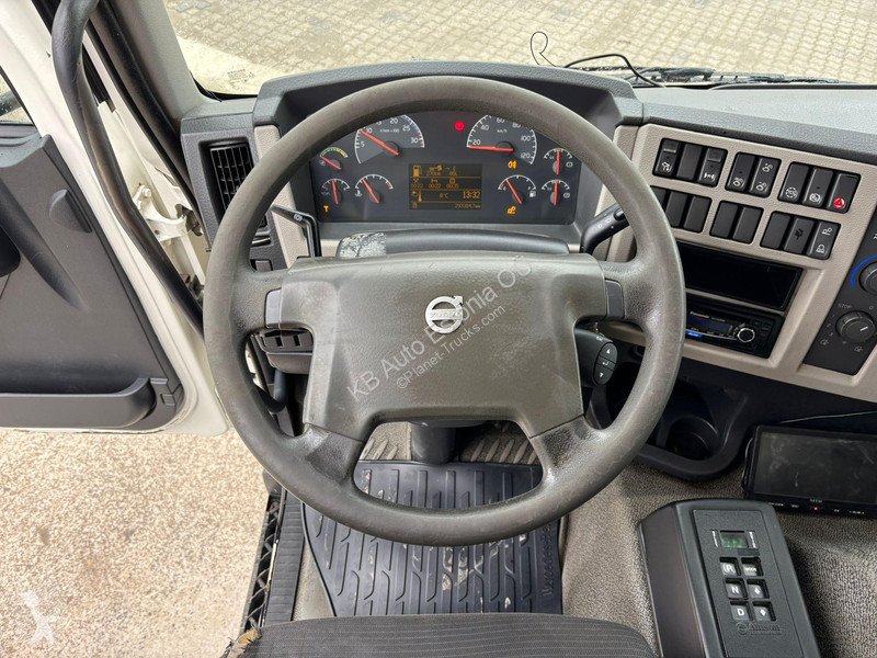 آلة لصيانة الطرق Volvo 240 6x2 NTM KGLS 17,2 m3