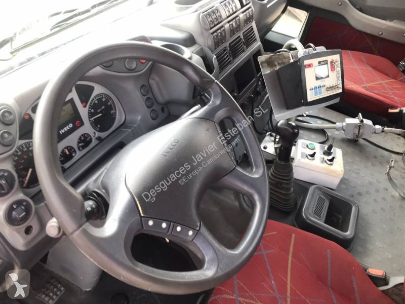 Engin de voirie Iveco