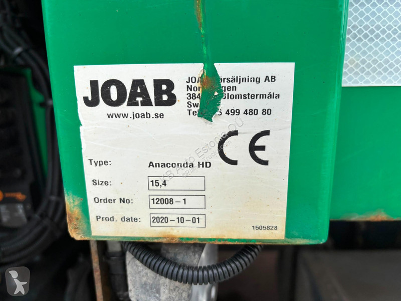 آلة لصيانة الطرق Volvo FE 320 6x2*4 JOAB...