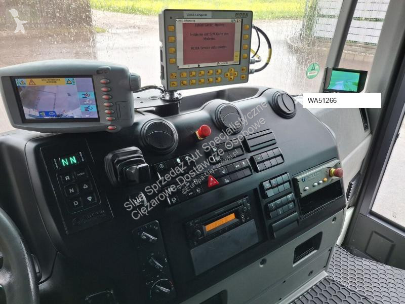 Коммунальная техника  Mercedes press 522