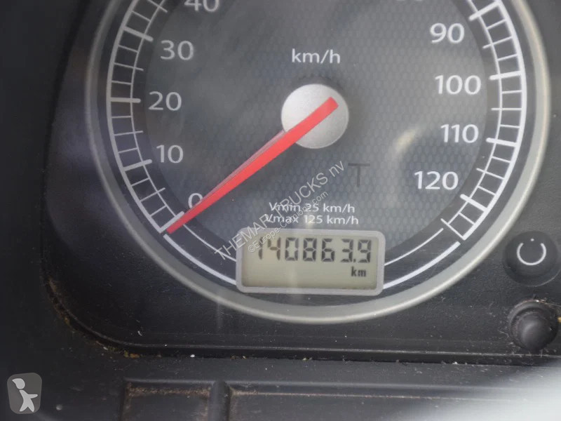 آلة لصيانة الطرق Iveco AD260S31 - VDK waste...