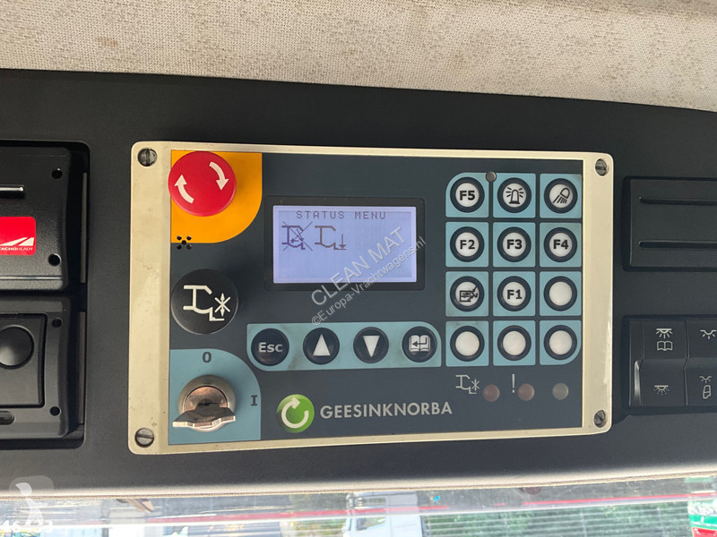 آلة لصيانة الطرق Mercedes 2532 Euro 6 Geesink 22m³