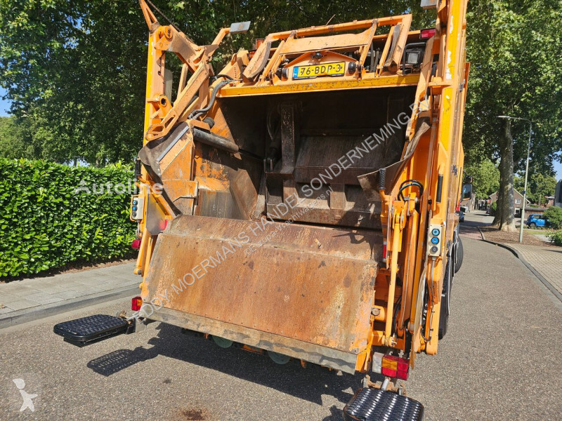 Engin de voirie Scania GPM III v 20H25