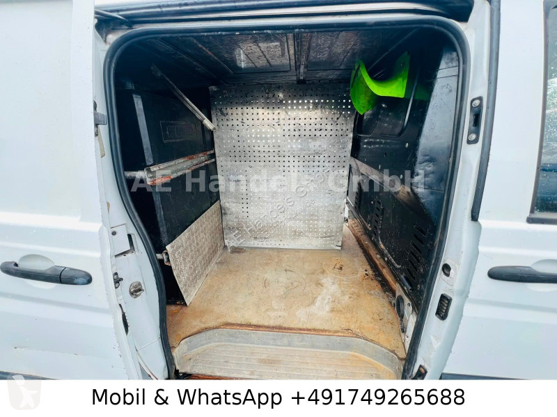 آلة لصيانة الطرق Mercedes Kasten 111 CDI lang...