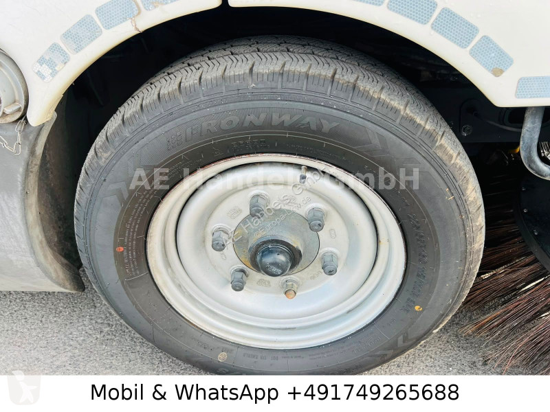 Engin de voirie  Mathieu Azura Flex MC210...