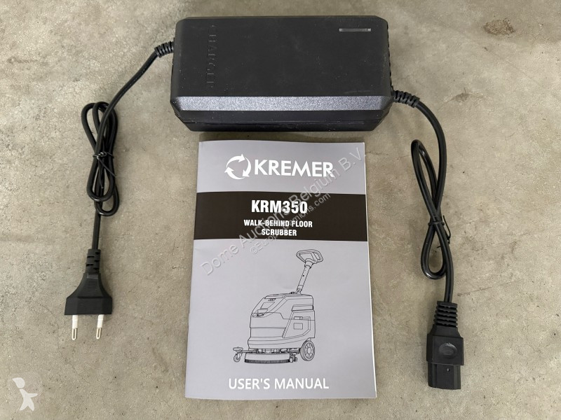 Комунальна техніка  KRM350