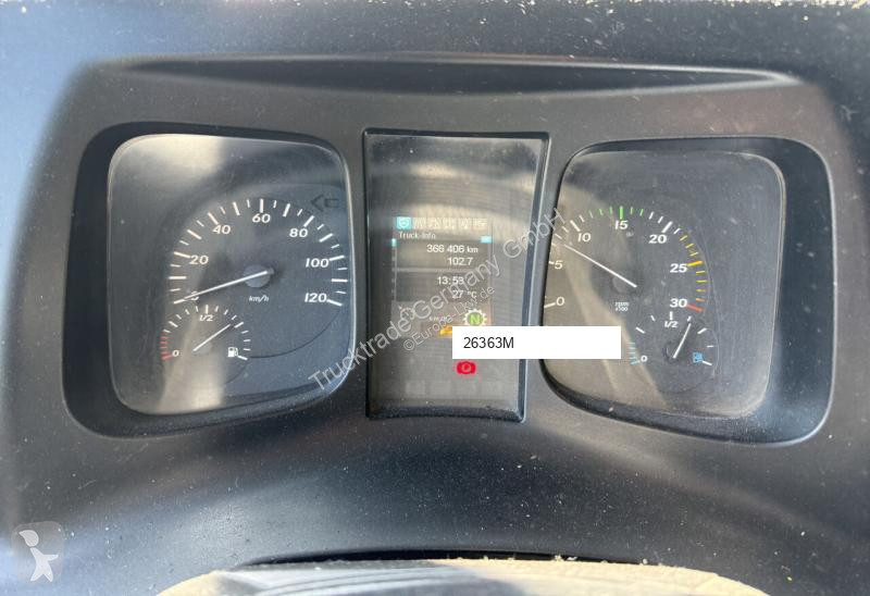 Silniční stroje Mercedes 2635
