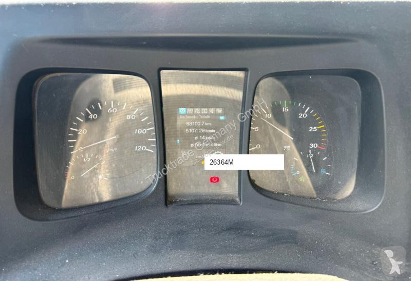 Vehículo de limpieza viaria Mercedes 602 2635