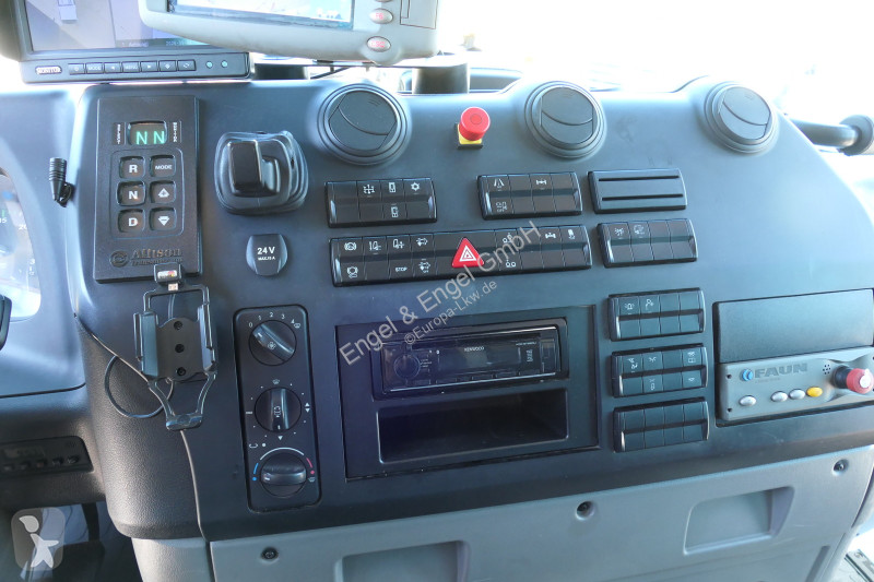 Silniční stroje Mercedes Econic 2635 Automatik...