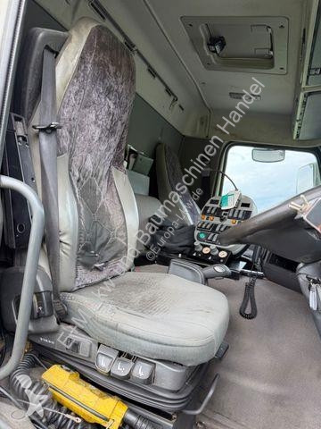 Коммунальная техника  Volvo FM 9 4X2 KEHRMASCHINE