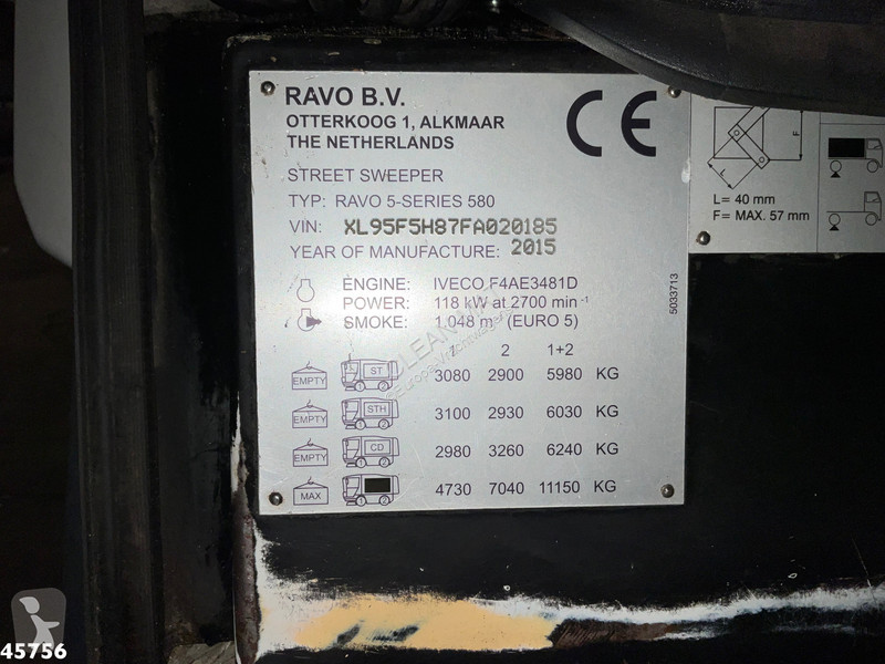 Коммунальная техника  Ravo 580 with 3-rd brush