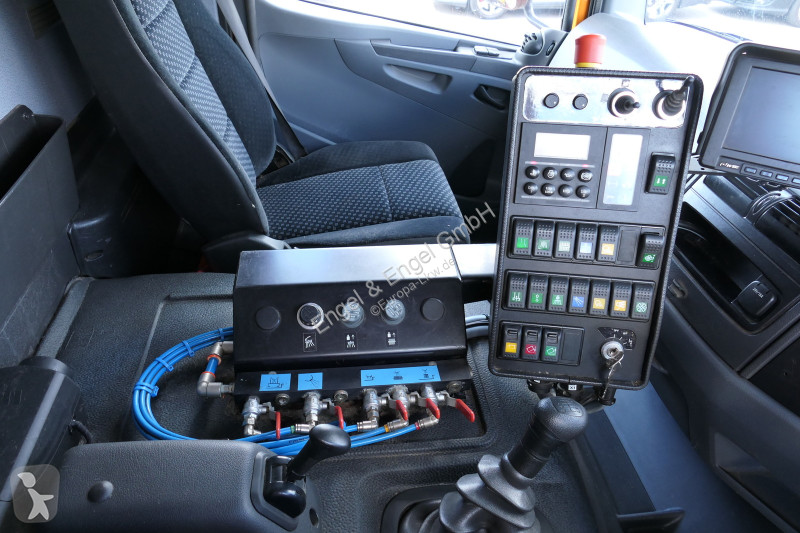 Vägmaskiner Mercedes 1324 Atego Aufbau Faun Viatec