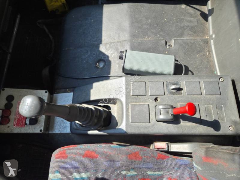 Vehículo de limpieza viaria Iveco 170 E 27