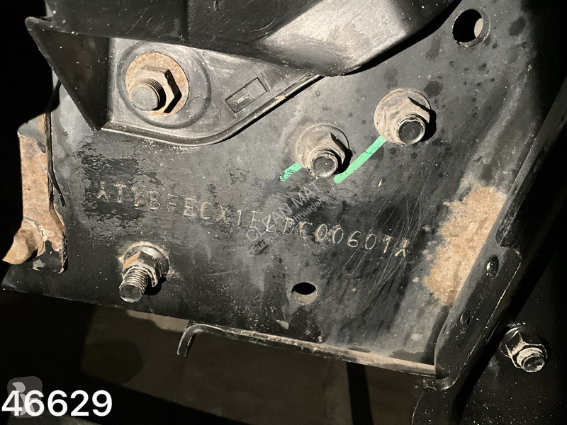 Vehículo de limpieza viaria Fuso 9C18 Zoeller...