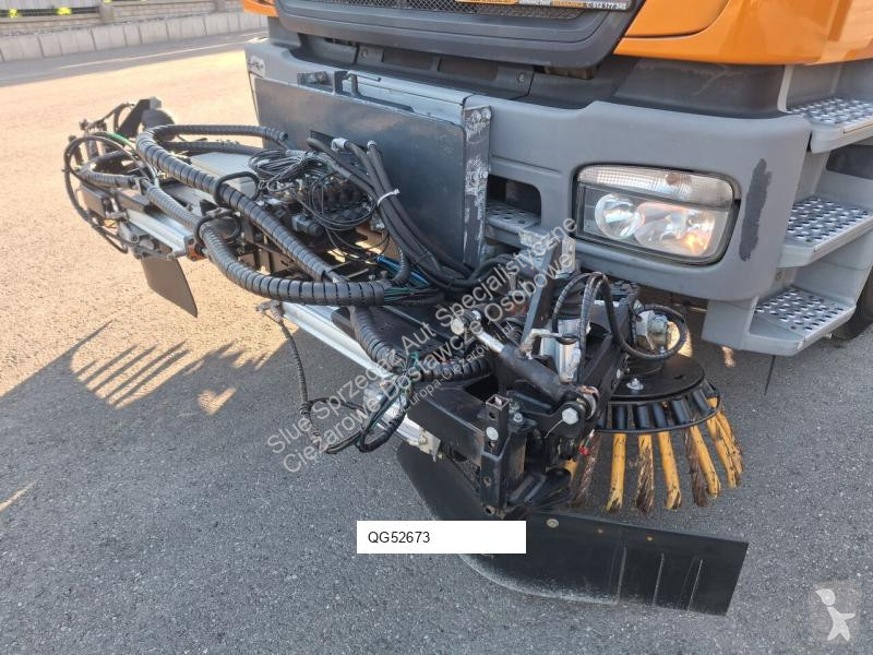 Utilaje pentru drumuri Mercedes 1829 Zamiatarka...