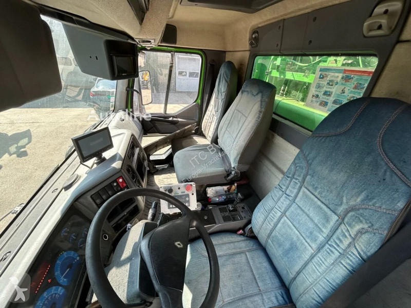 Renault 270 road network trucks