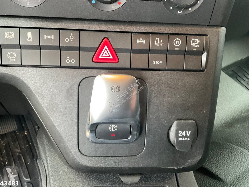 Utilaje pentru drumuri Mercedes 2533 Terberg...
