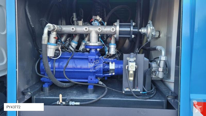 Engin de voirie Renault WATER STREET CLEANER...