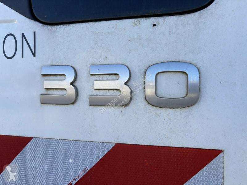 آلة لصيانة الطرق Iveco  STRALIS 450