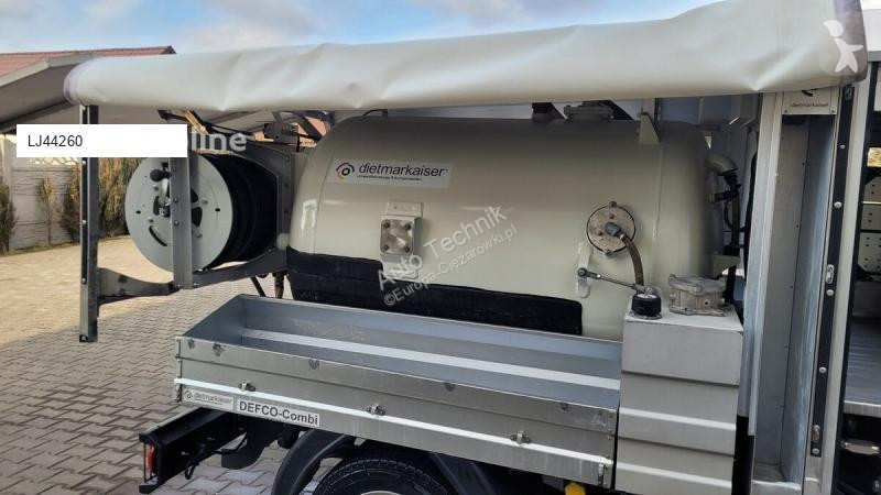 Silniční stroje Nissan Defco Combi 3,5t