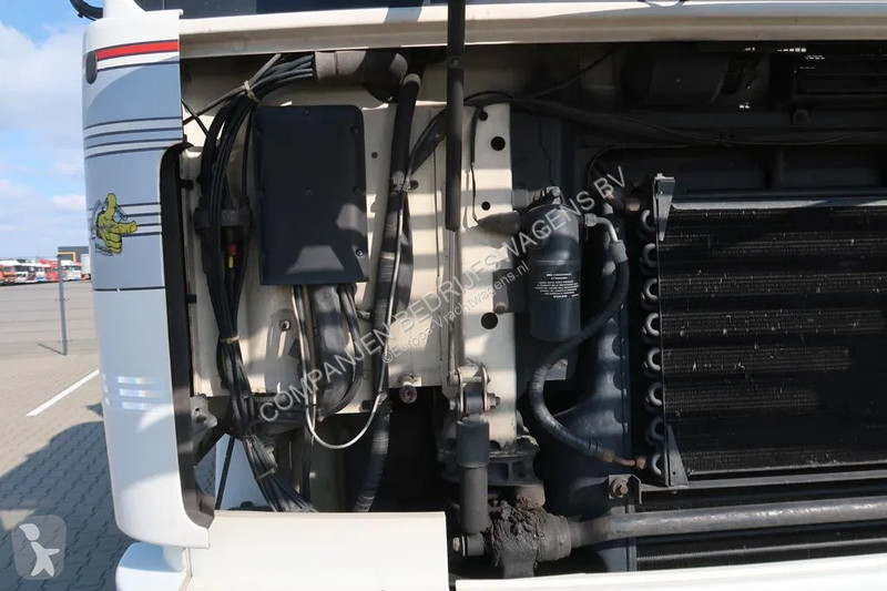آلة لصيانة الطرق Volvo F 12.400 Volvo -400...