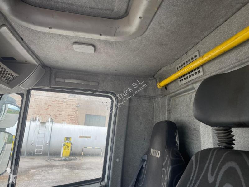 Utilaje pentru drumuri Iveco 330