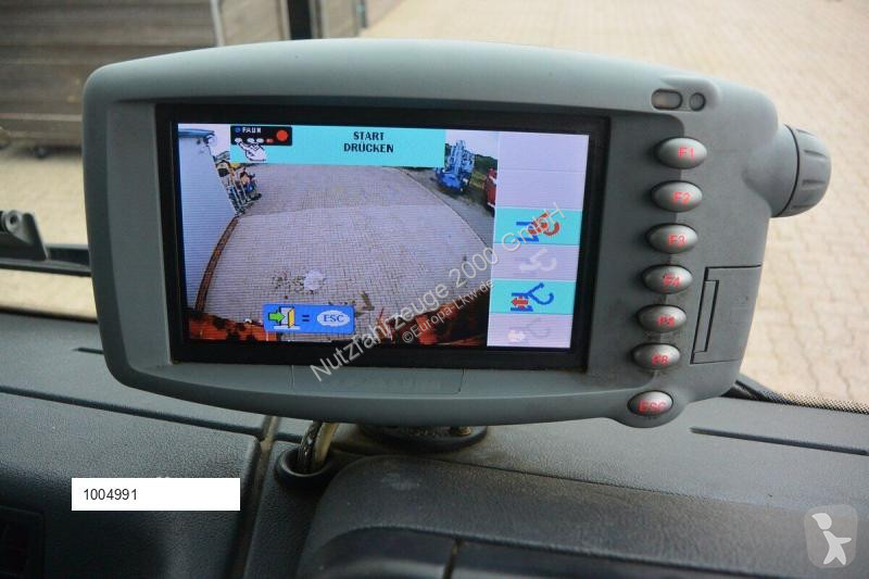 Gemeentevoertuig Mercedes