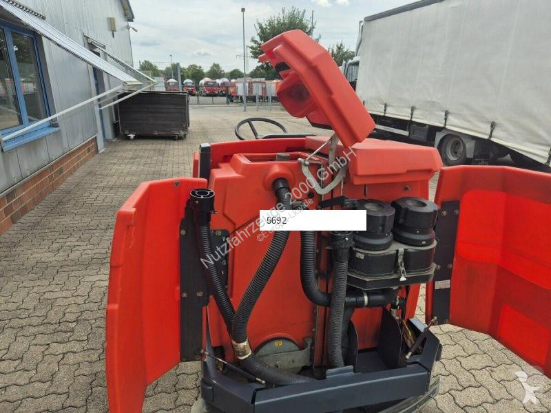 Reinigingsmaterieel Hako