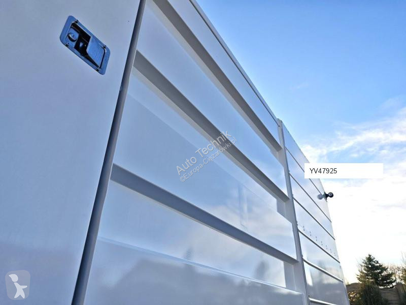 آلة لصيانة الطرق Isuzu SMALL CONTAINER WASHER...