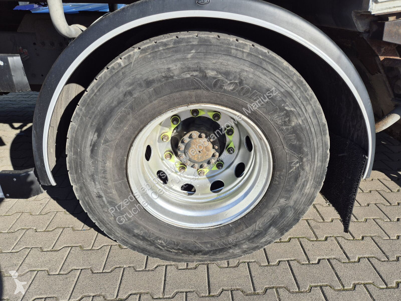 آلة لصيانة الطرق Volvo FE 280 / GEESINKNORBA /...