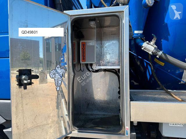 آلة لصيانة الطرق  VOLVO FM 420 6x2*4 EEV...