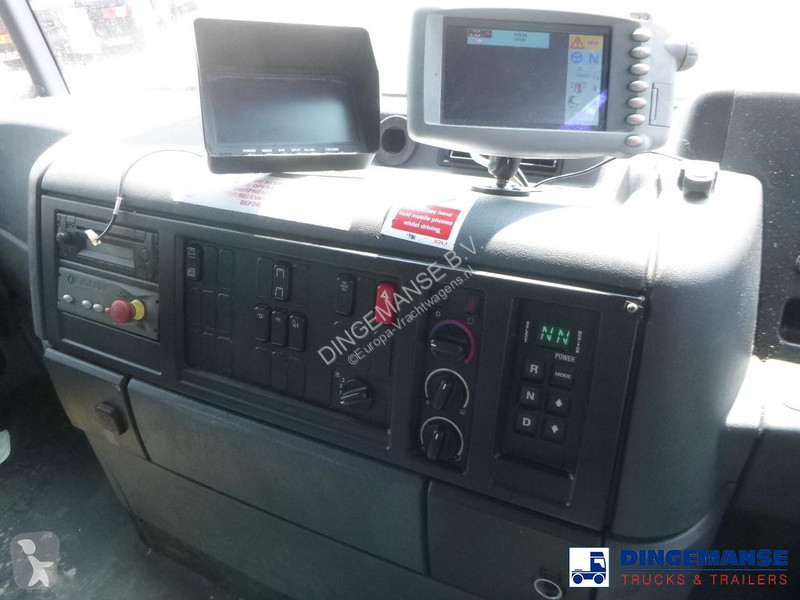 آلة لصيانة الطرق Mercedes 2633 6x4 RHD Euro 5...