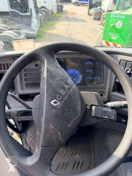 Engin de voirie Renault