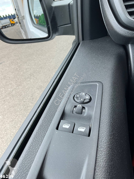 Engin de voirie Peugeot E-Expert 100%...
