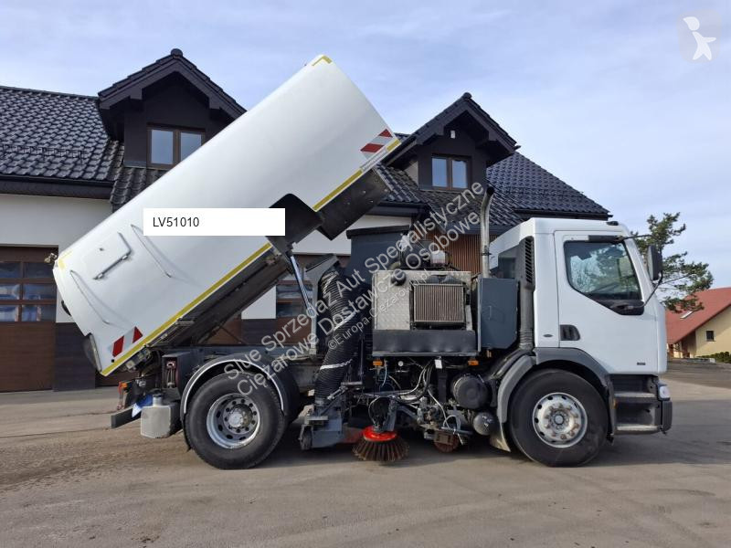 آلة لصيانة الطرق Renault 260