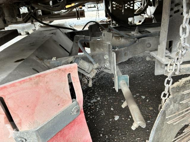 آلة لصيانة الطرق Mercedes  AXOR 1829