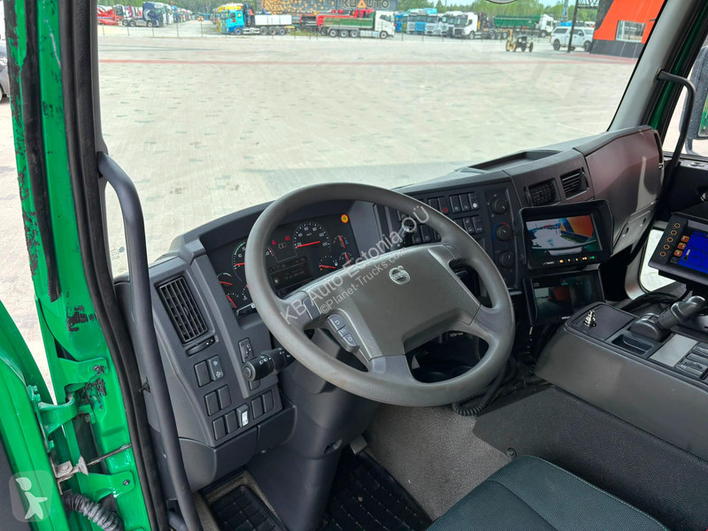 آلة لصيانة الطرق Volvo FE 320 6x2*4 JOAB...