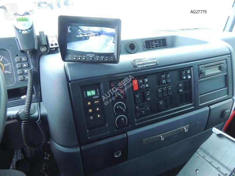 آلة لصيانة الطرق Mercedes KG-HB