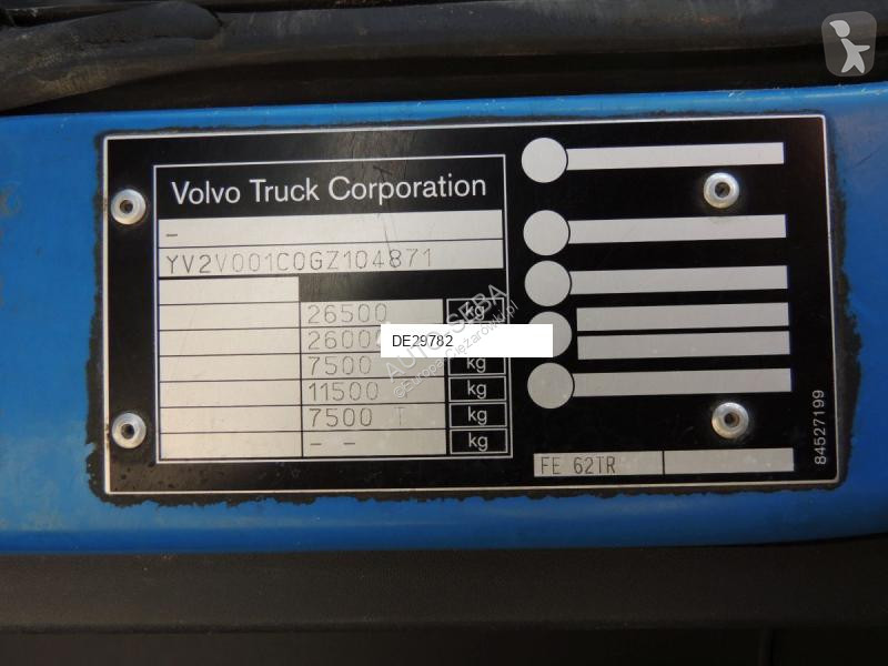 آلة لصيانة الطرق Volvo FE 320 62TR